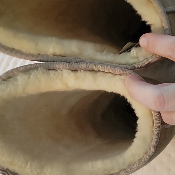 Australia Luxe Collection shearling boots - Picture 4 of 5